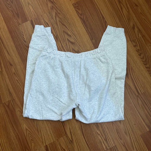 Nike Jogger Sweatpants - Picture 4 of 4